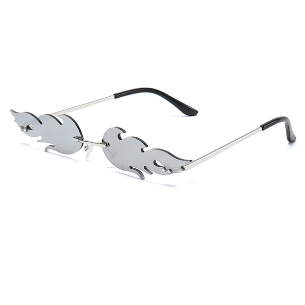 Fashion Flame Solglasögon UV400 Färgade Ramlösa Vågsolglasögon för Kvinnor Män silver