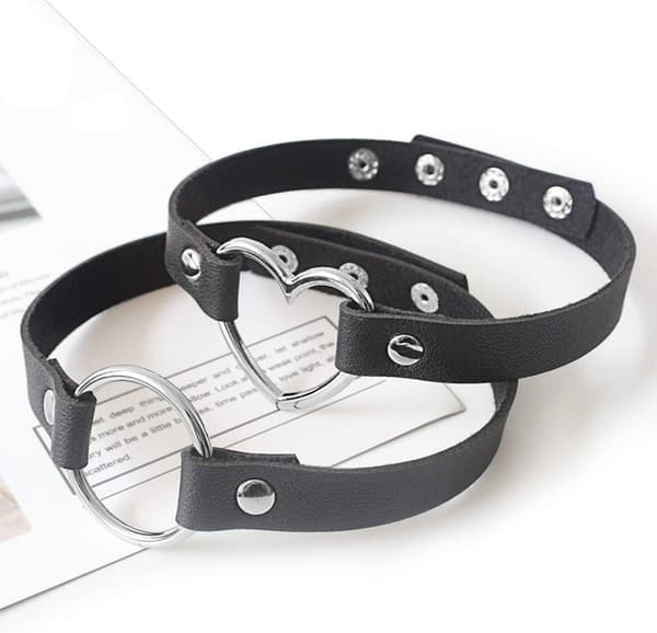 2 stk. kvinder punk rock halskæde PU læder chokers sæt stilfuldt tilbehør