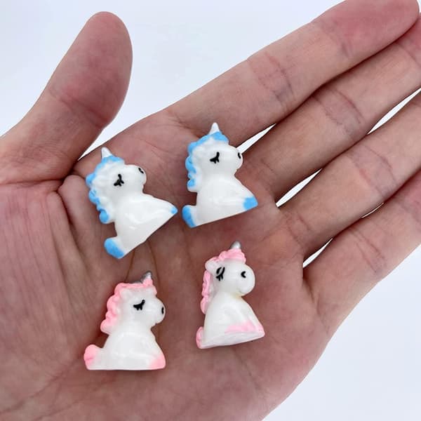 4 stk. Mini Enhjørningefigur til Babyshower Børnefødselsdag - Blå og Pink, 0,7x0,9 Tommer