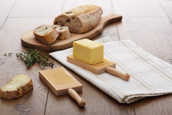 Hjemmelavede træsmørspader/gnocchi-brætter, 20 x 6,5 cm (sæt med 2), træ, brun