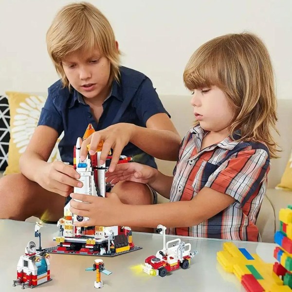 Kreativ rymdfärja Rocket Building Block Boys Toy Educationa rocket one-size