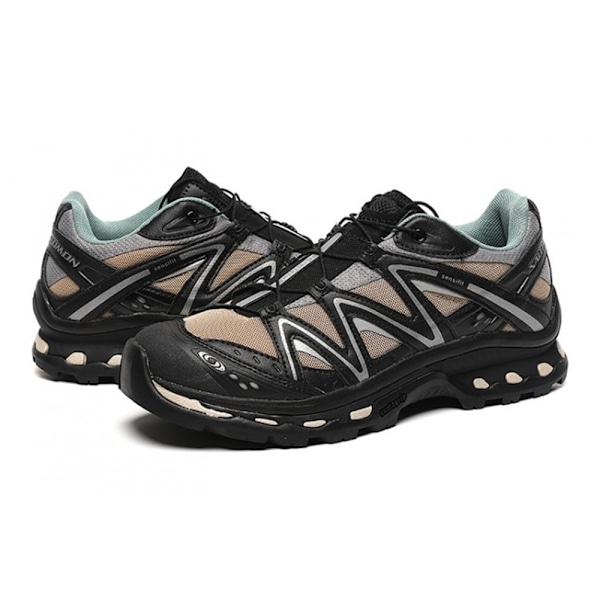 SALOMON XT QUEST ADVANCED Sneakers Vandringsskor Brown Black 36.5