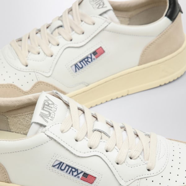 AUTRY 01 LOW LÄDER OCH MOCKA SNEAKER Löparskor Träningsskor Grey White Black 43