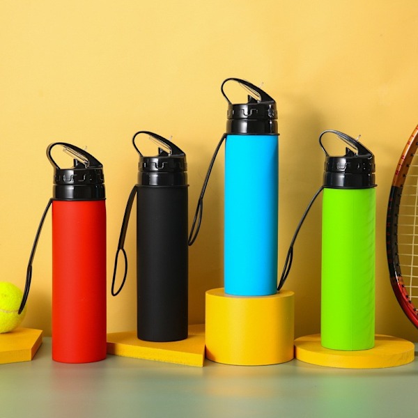 600 ml Sports Vandflaske Foldbar Silikone Vandflaske Lækagesikker Drikkekop Red