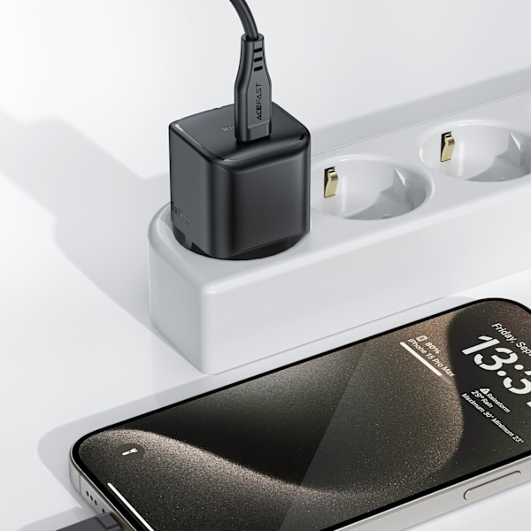 Acefast A77 Mini PD 30W GaN USB-C wall charger - black Black