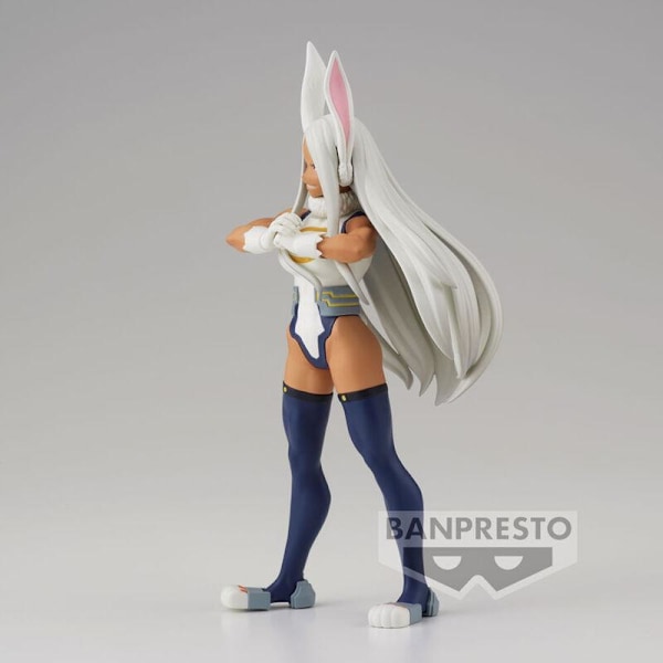 My Hero Academia Age of Heroes Rumi Usagiyama Mirko figure 15cm Multicolor