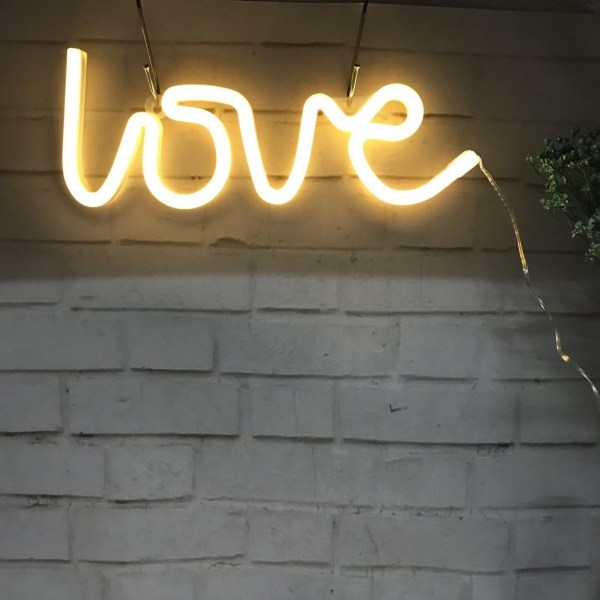 Neon kärleksskyltar Ljus LED Kärlek Dekorativ konst Marquee Skylt-Väggdekor / Bordsdekoration för bröllopsfest Vardagsrum Strand Fritid Varm vit