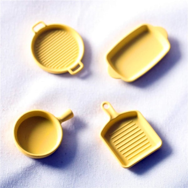 4Pcs 1:12 Scale Dollhouse Toaster Baking Tray Oven Plate Steak Pan Dollhouse Kitchen Accessory Yellow