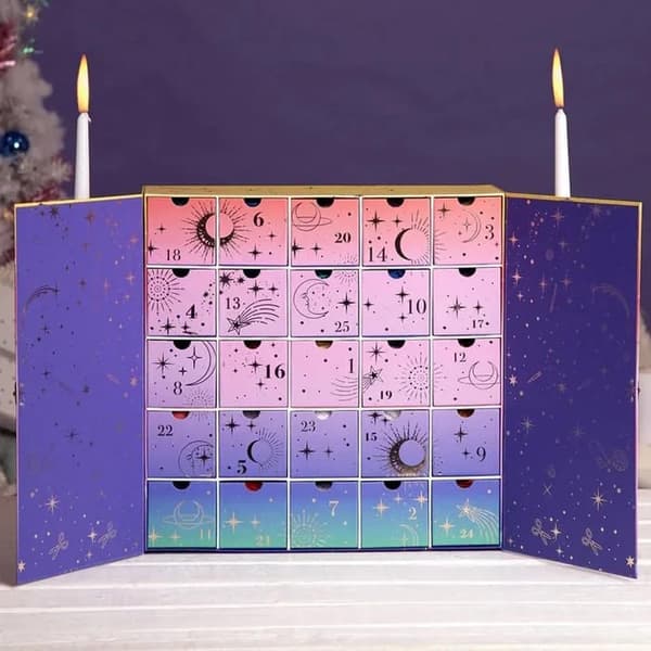 Crochet Advent Calendar 2026 - 25 Days of Yarn & Patterns with Tutorials, DIY Countdown Box for Knitters, Christmas Craft Gift for Crochet Enthusiasts