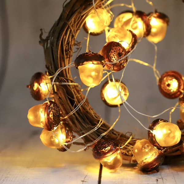 Battery-powered Acorn String Lights with Remote Control for Fireplace and Christmas