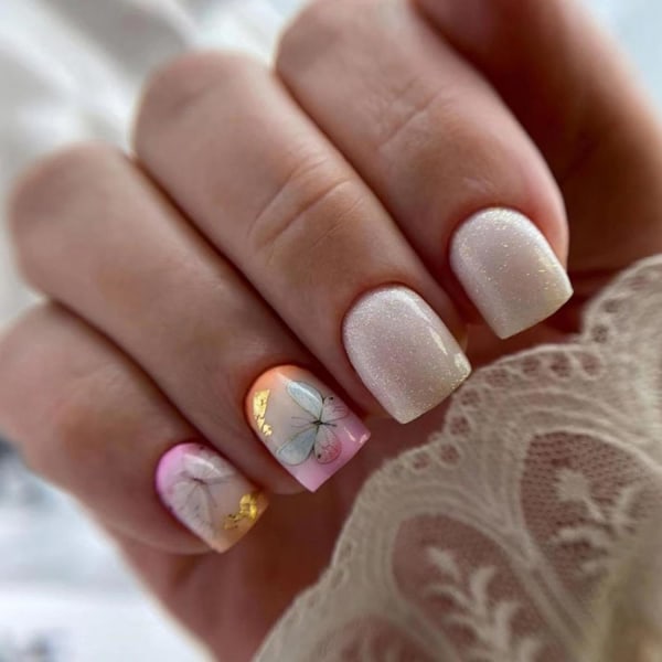 Butterfly Press on Nails Korta fyrkantiga falska naglar Rosa Orange Gradient Akryl lösnaglar med vitt glitterdesign konstgjorda naglar 24st