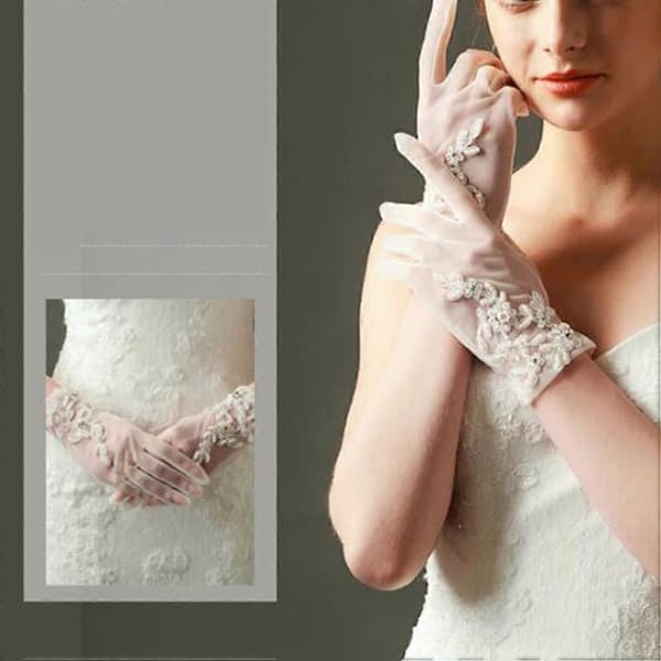 Blomster syede perlehandsker til brude 1 par beige farve
