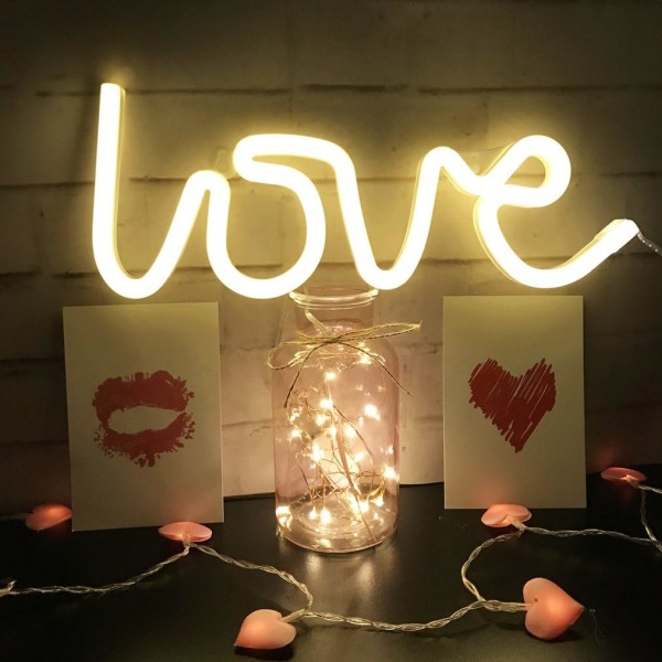 Neon kärleksskyltar Ljus LED Kärlek Dekorativ konst Marquee Skylt-Väggdekor / Bordsdekoration för bröllopsfest Vardagsrum Strand Fritid Varm vit