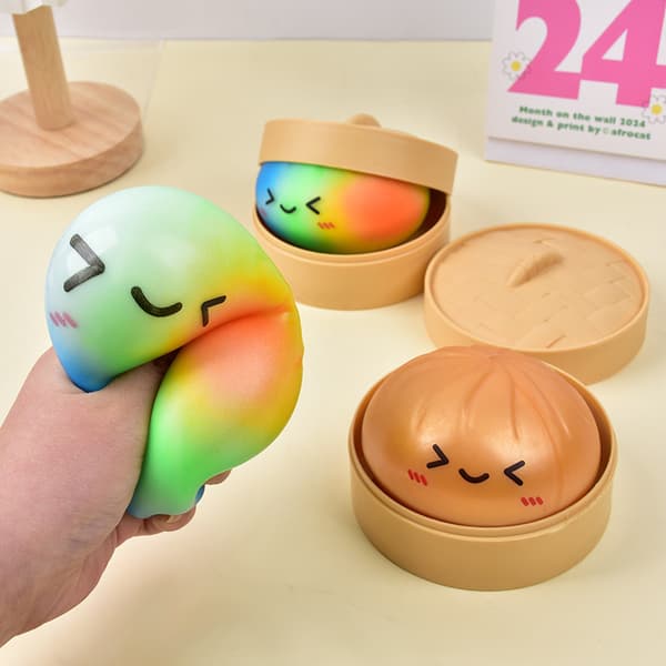 Regnbue-Baozi Squishy Legetøj - Sødt Mad-Simulering Stressaflastende Sensorisk Legetøj til Børn (Blødt TPE-Materiale) Style 1