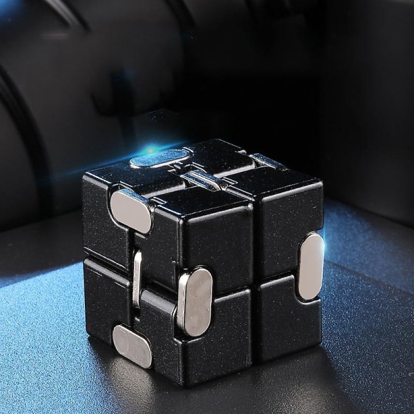 Cube2x2x2 Enkel å dreie og leke jevnt Slitesterk puslespill Cube Toy$magic Cube 2x2x2 Super Smooth Play Cube - Kreativt pedagogisk leketøy for barn og voksne