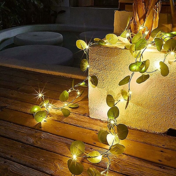 LED-paristokäyttöiset valonauhat - Keinotekoiset eukalyptuslehdet Paristot Kuparilanka Keiju - Rottinkinen seppele riippuvalaisin kotiin hääjuhliin