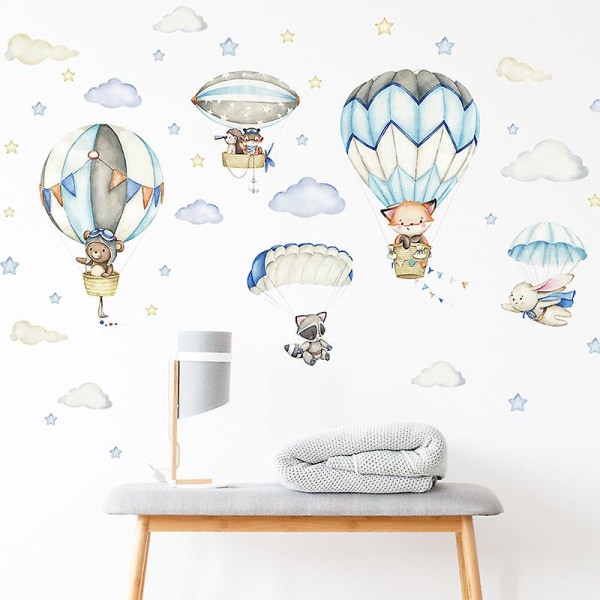 Et sett med veggklistremerker for barn-Dekorasjon til babyromsmønster Dyr luftballonger skyer- Veggklistremerke