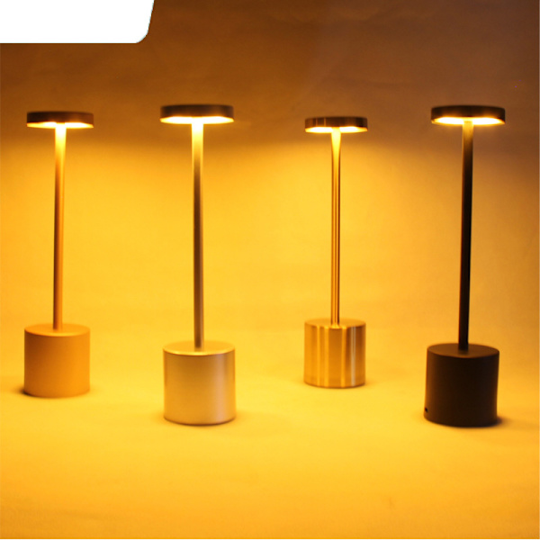 LED-skrivbordslampa i aluminiumlegering, vattentät, uppladdningsbar, dimbar med touch-funktion, metallskrivbordslampa, bar, vardagsrum