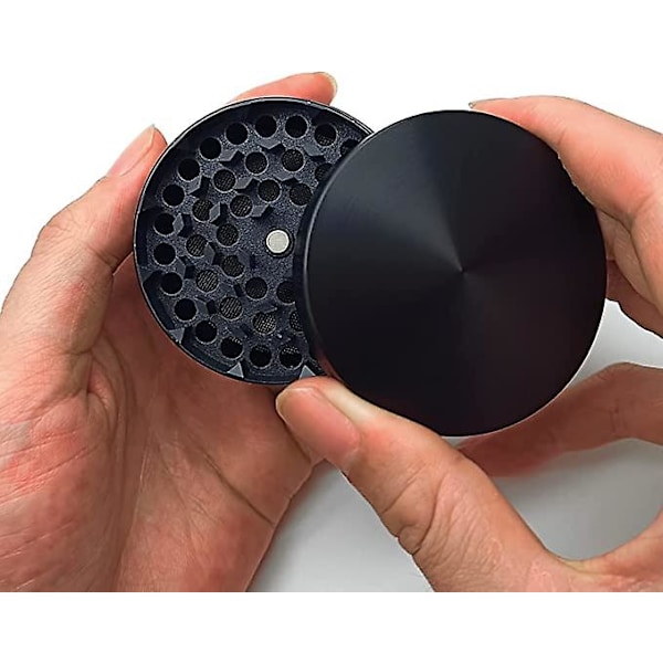 Stor 2,4\" (63 mm) krydderikværn i zinklegering i 4 dele sort (sort)