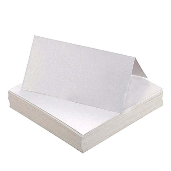 50 kpl Tyhjiä Valkoisia Paikkanumerokortteja, 10x10cm Taittuvia Hääpaikkanumerokortteja Tyhjiä Valkoisia Pöytäkortteja, Häihin Syntymäpäiviin Juhliin Kutsuihin DIY