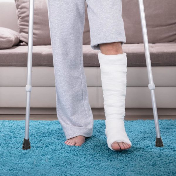 4 kpl kumista kävelykepin kärkiä 22 mm, raskaan sarjan kävelykepin kärjet, musta tukeva korvaava kävelykepin kärki senioreille, turvallinen kävelykepin kainalosauva lisävarusteet