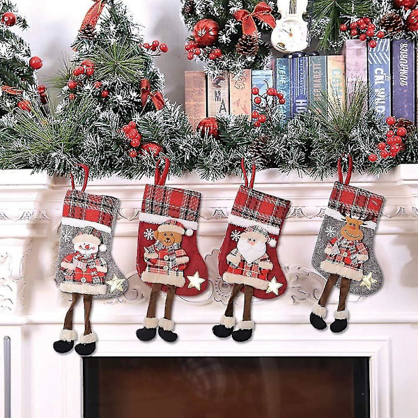 4 st julstrumpor, julklappar, juldekorationer, hängen, dockor, tredimensionell skärning