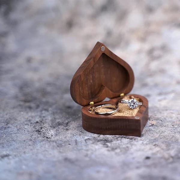 /EA/Ringæske, Bryllupsringsæske, Bryllupsringsæske i træ, Ringæske, W