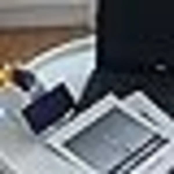 /EA/Elefant Penholder med Telefonholder Skrivebordsorganisator