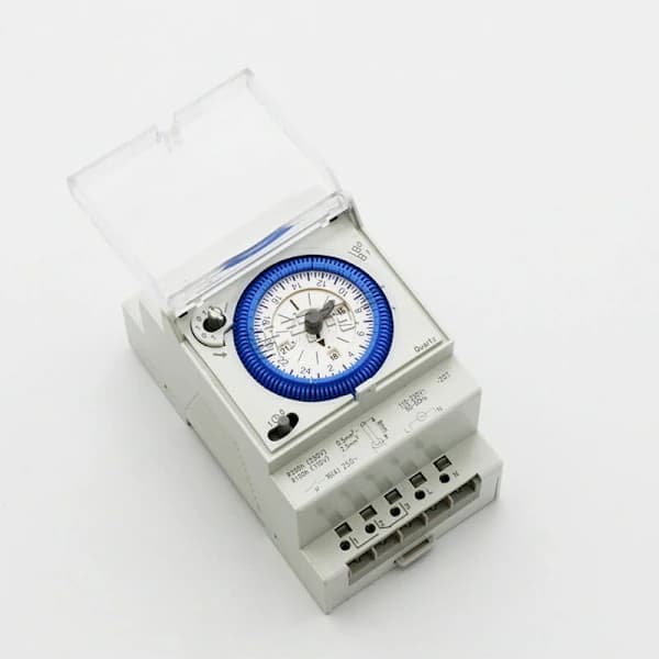 /EA/Analog timer med synkronmotor og dagligt program, timer, 4