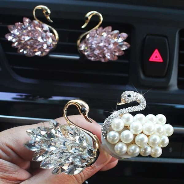Bling Kristall Svan Bil Luftventilklämma Bil Doft Bil Diffuser Luftfräschare Rhinestone Bil Bling Tillbehör