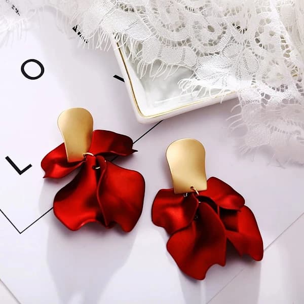 /EA/Røde Chic Elegante Boho Røde Rosenblade Dingle Resin Øreringe Drop Akryl Lagdelt Mat Blomster Øreringe Statement Overdrevne