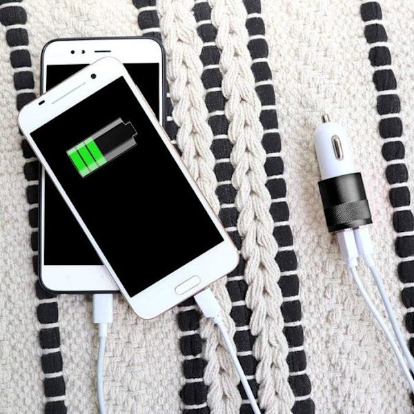 SORT USB Car Cigarettænder Oplader Dual Porte Ultra Hurtig USB X2 Bil Oplader 12/24V til Realme GT 6 Global