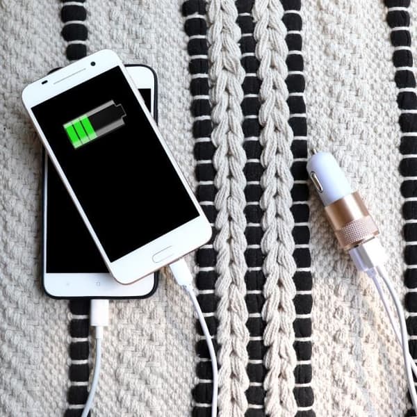 Lighter Adapter - Guld - Dobbelt Porte - Ultra Hurtig - 12-24V - Honor 100 Gul
