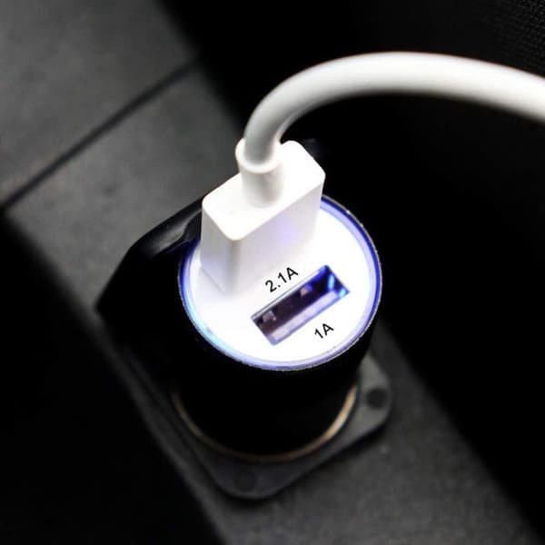 Oplader til Cigarette lighter - Oukitel - WP28E - USB Dobbeltporte - Ultra Hurtig - 12/24V Guld Guld