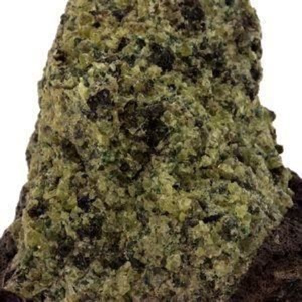 Sten og mineraler. Peridotit. 665,3 ct. Mont Briançon, Haute-Loire, Frankrig.