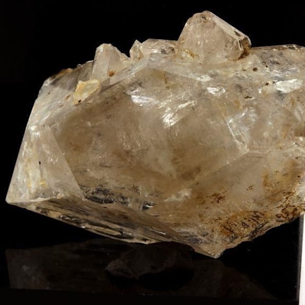Stenar och mineraler. Kvartsfönster Bi-termined. 321,9 cent. Bas-Gha, Meuse. Sällsynt.