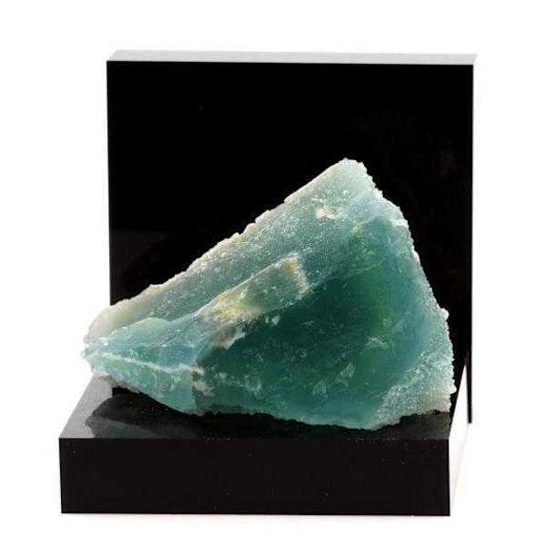 Sten og mineraler. Fluorit. 269,0 øre. Pratclaux, Langeac, Haute-Loire, Frankrig. Sjælden.