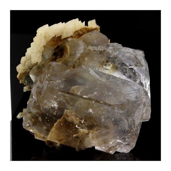 Sten og mineraler. Fluorit + Calcit. 849,3 cent. Nikolaevskiy Mine, Dal'negorsk, Rusland.