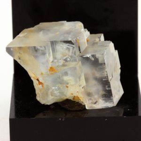 Sten og mineraler. Fluorit. 60,6 ct. Langeac, Haute-Loire, Frankrig. Sjælden.