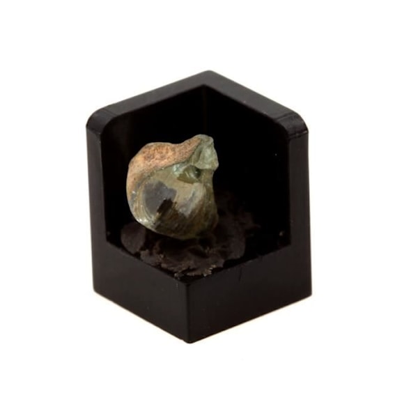 Stenar och mineraler. Zirkon. 0,69 ct. Pailin District, Kambodja.