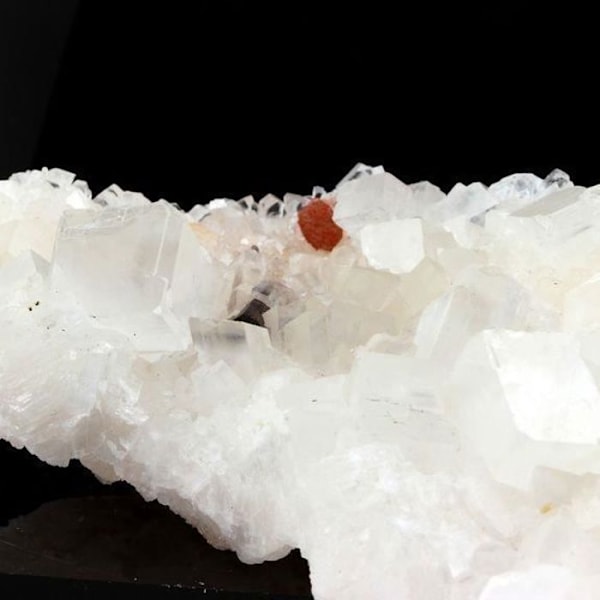 Sten og mineraler. Magnesit, Rutil, Svanbergit. 811,3 ct. Brumado, Bahia, Brasilien..