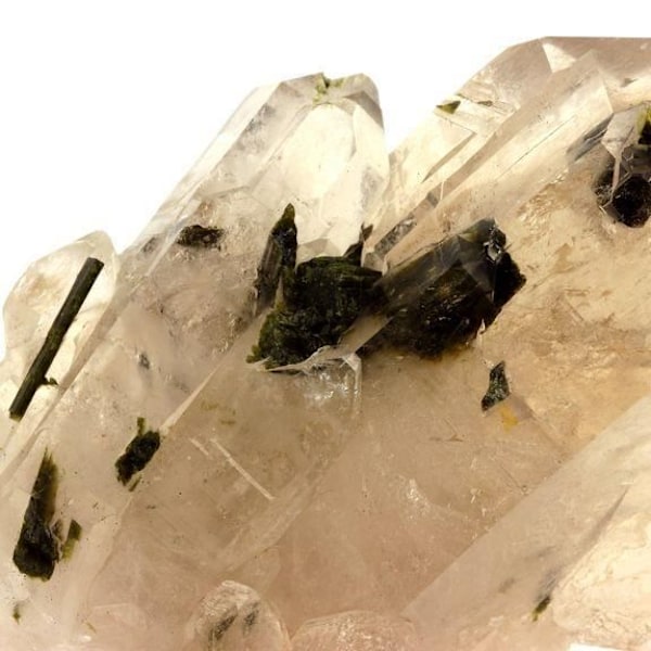 Sten og mineraler. Kvarts + Epidot. 1825,0 ct. Caetité, Bahia, Brasilien.