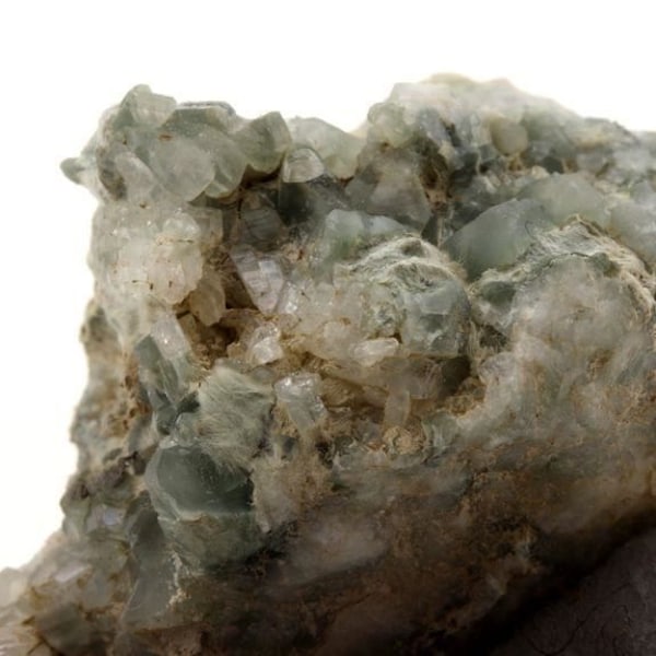Sten og mineraler. Albit + Byssolite. 152,8 øre. Saint-Véran, Hautes-Alpes, Frankrig. Sjælden.
