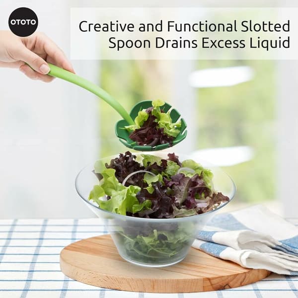 Spoon, kitchen utensil for cooking, baking and mixing (green)