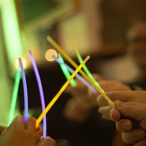 Glowsticks 100 delar + anslutningsdon_NN