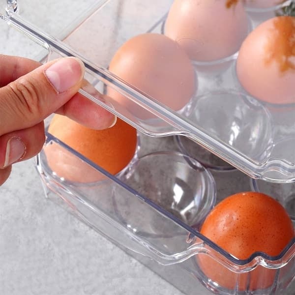 Praktisk eggoppbevaring med lokk - rommer opptil 15 egg