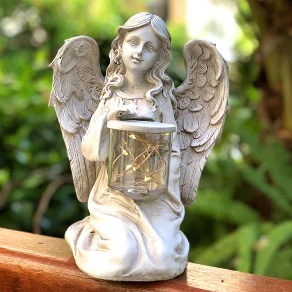 [NT] Minnehage Statue med Solar LED-lys Knestående Engel Figur Harpiks Ornament for Utendørs 11*13*8cm A