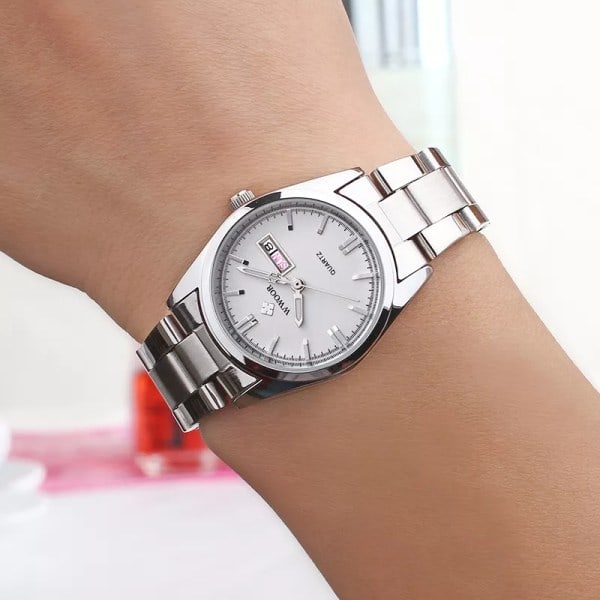 Damklocka 2023 WWOOR Mode Vattentät Kvarts Silver Klocka Automatisk Datumklänning Armbandsur Watch Mujer Silver Vit