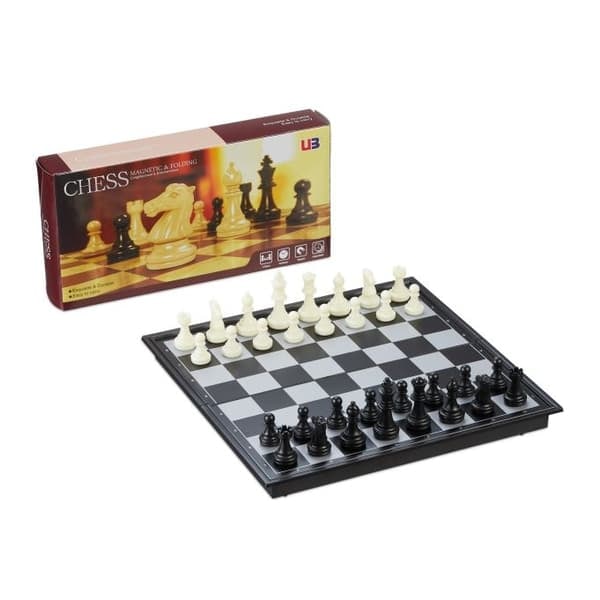 Folding and Magnetic Chess Set_NN