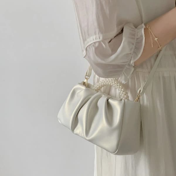 Dame Cloud Bag Perle Håndveske HVIT hvit